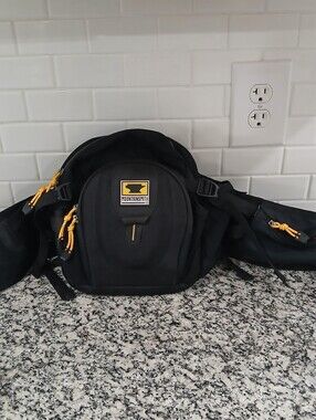 Mountainsmith Black Waist Pack with Yellow Accents Hiking Pack